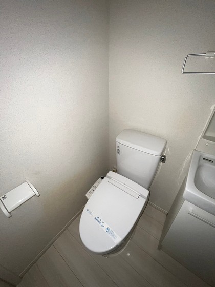 トイレ　※別部屋の写真です