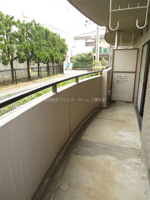 バルコニー　ベランダ