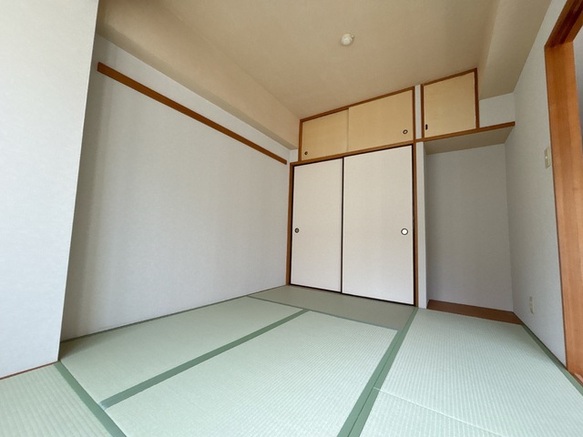 その他部屋・スペース　【和室６帖】　押入付きの落ち着いた空間★