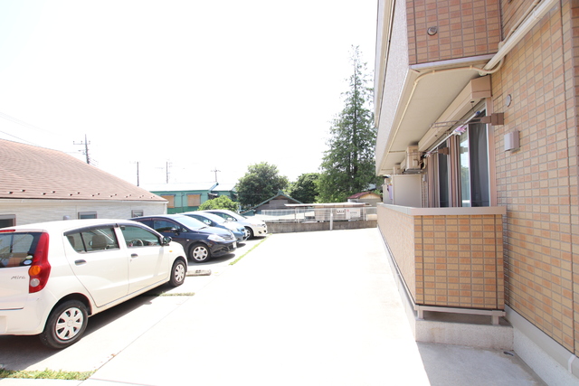 駐車場　敷地内駐車場