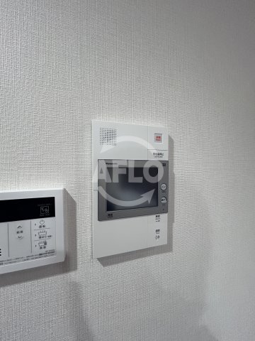 セキュリティ　コンフォリア・リヴ淡路　インターホン