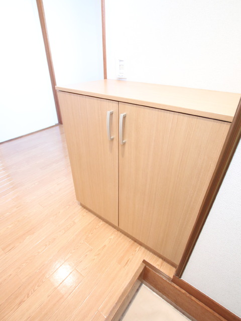 玄関　☆下駄箱設置しました☆