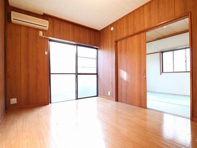 居室・リビング　南向きの日当たりの良いお部屋です！