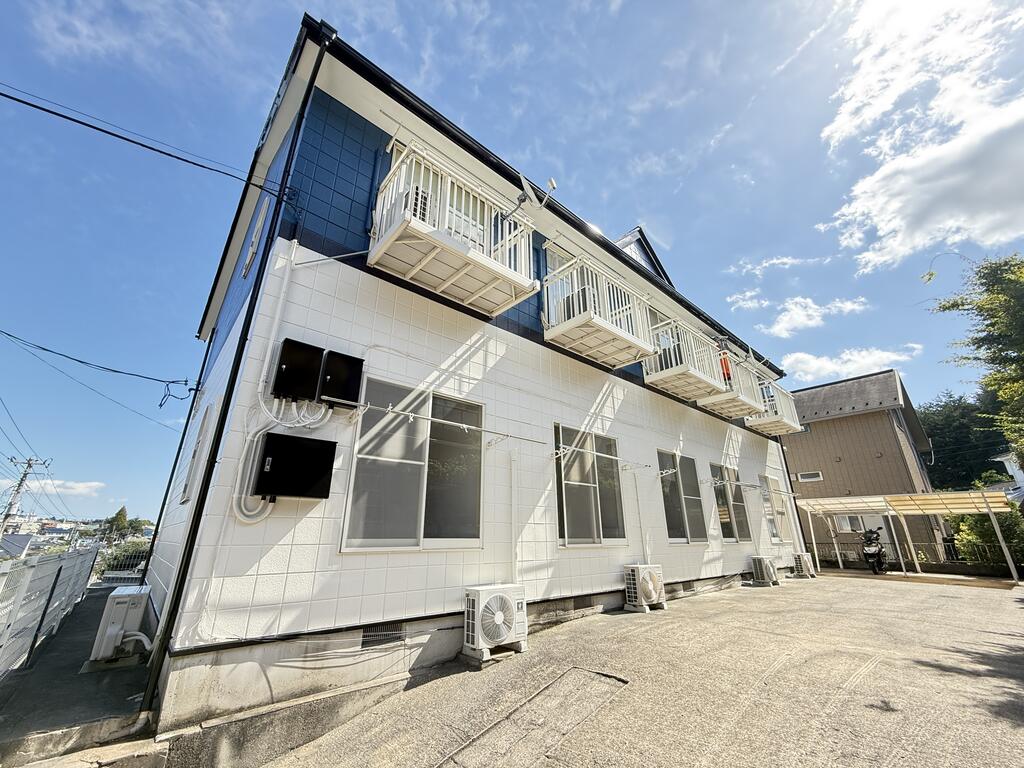 建物外観　リフォーム済の外観