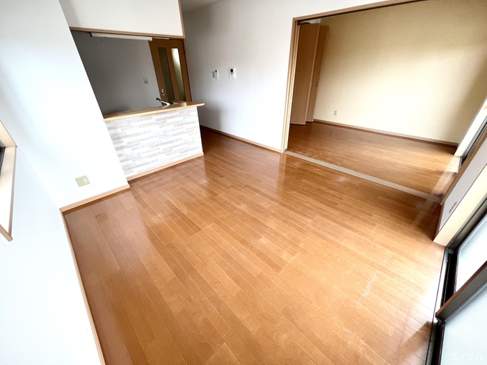 居室・リビング　※同物件、別号室の写真