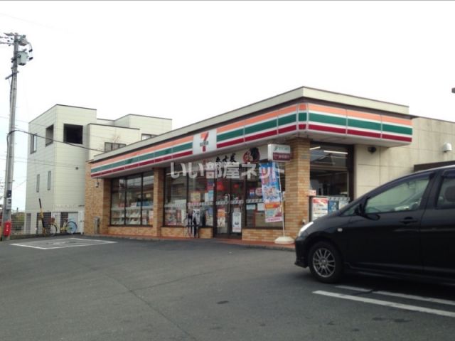 コンビニ　セブンイレブン 浜松鴨江3丁目店（コンビニ）まで894m