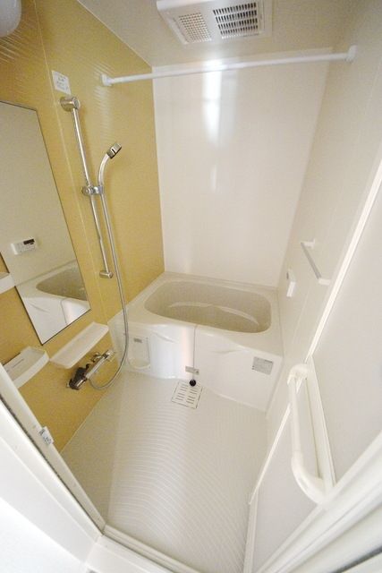 バス・シャワールーム　★アクセントクロスがオシャレですね★