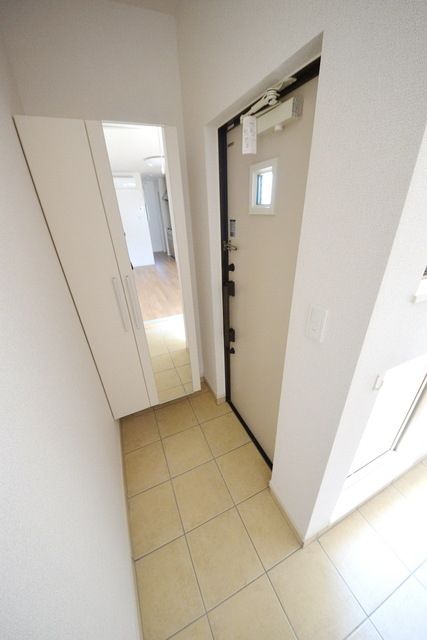 玄関　★玄関はかなり広いです★