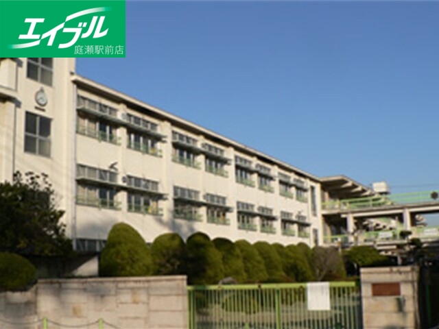 小学校　倉敷市立万寿小学校（小学校）まで1700m