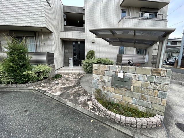 エントランス　エントランス