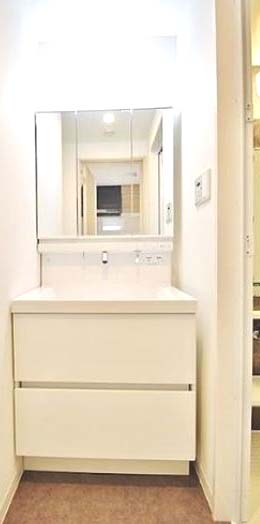 洗面設備　☆収納豊富な独立洗面台☆