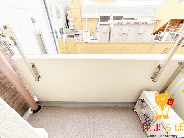 バルコニー　「日常をちょっと特別に、そんな暮らしを描いてみませんか？」