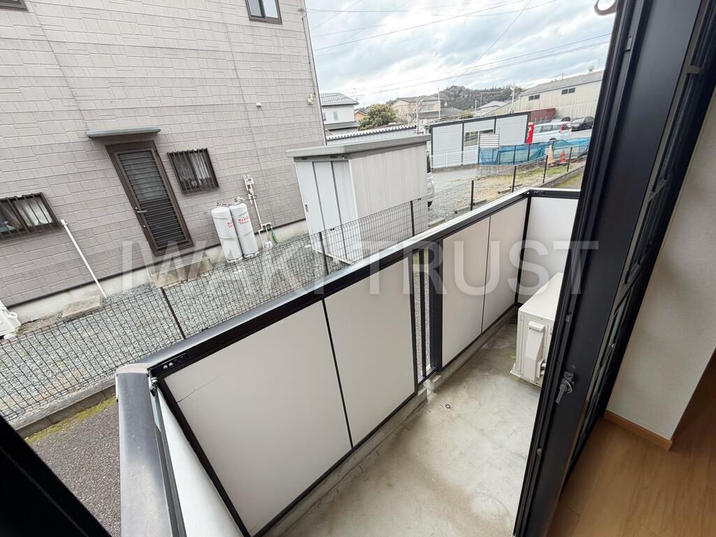 バルコニー　南向きで日当り良好