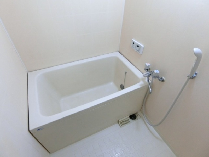 バス・シャワールーム　図面と現状に相違がある場合には現状を優先