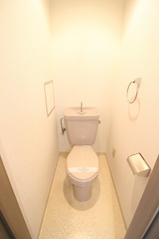 トイレ　※別部屋写真