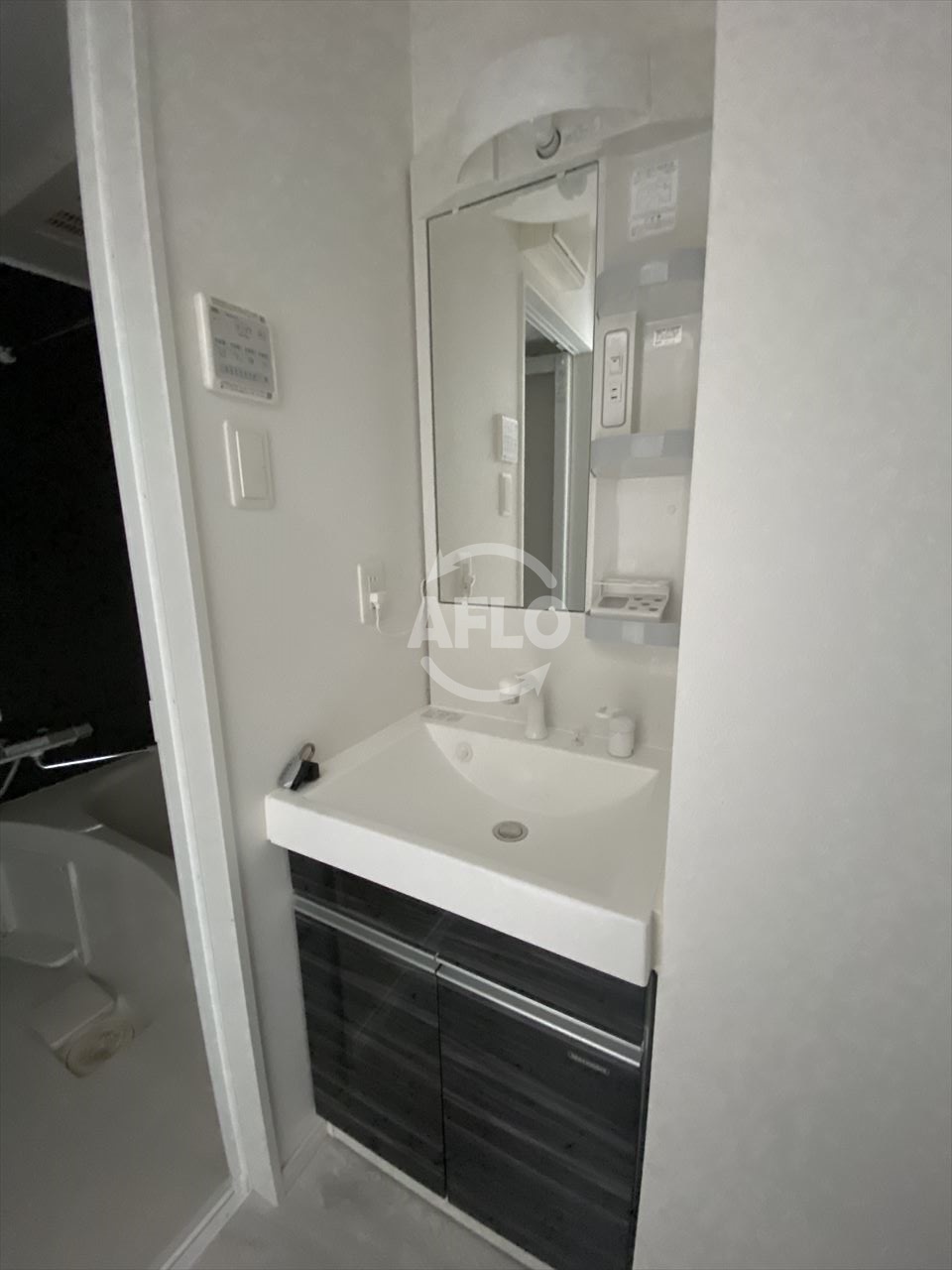 洗面設備　リアライズ小路　洗面化粧台