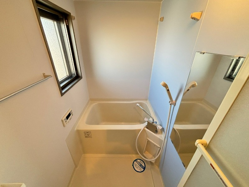 バス・シャワールーム　別号室イメージ