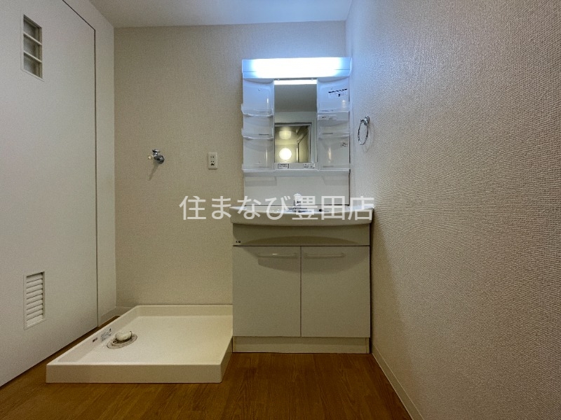 洗面設備　同型タイプ