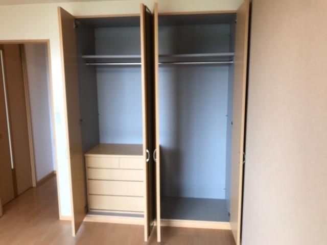 収納　クローゼット