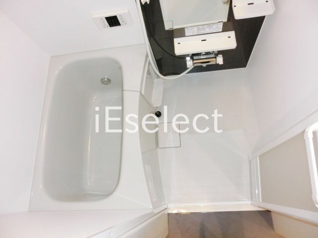 バス・シャワールーム　追焚付きバス。