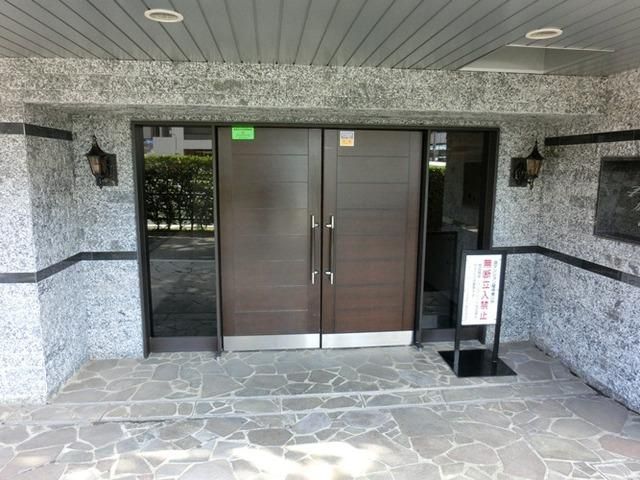 エントランス　エントランス