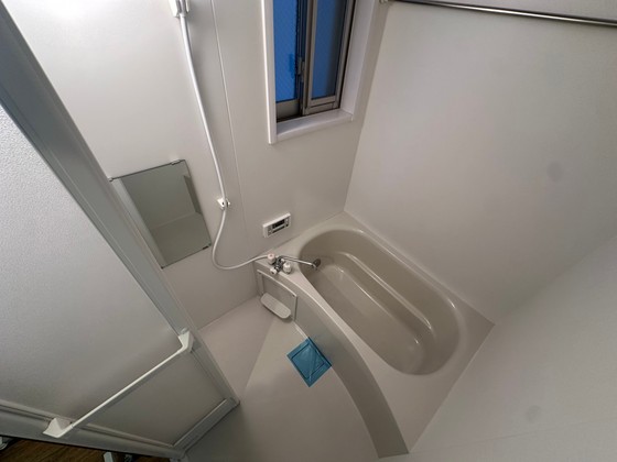バス・シャワールーム　※別部屋の写真です