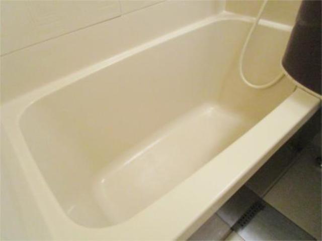 バス・シャワールーム　バスタブです