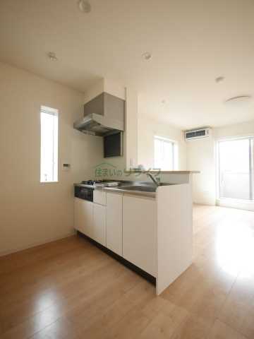 キッチン　別部屋の参考写真で御座います。