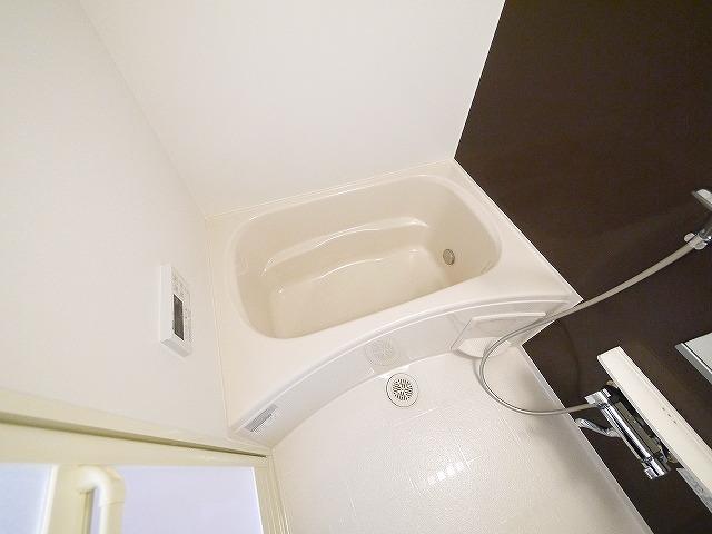 バス・シャワールーム　お風呂で日々の疲れを落としましょう