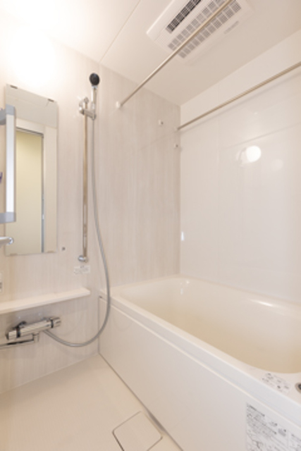 バス・シャワールーム　※写真は同タイプ住戸です。