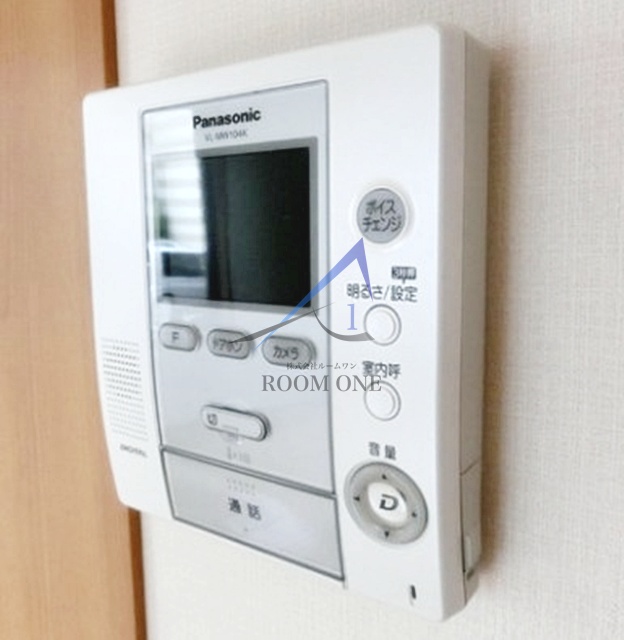 セキュリティ　モニター付きインターホンです。