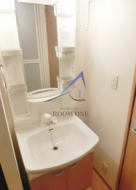 洗面設備　洗面台です。