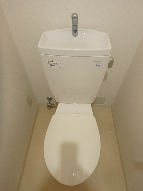 トイレ　しんぷるいずべたー