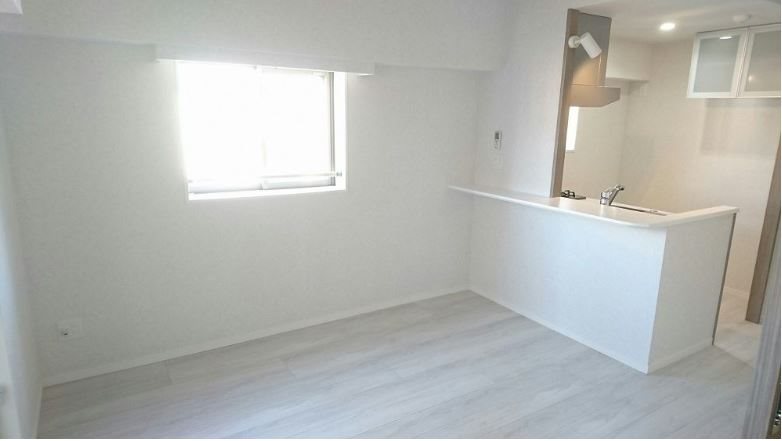 居室・リビング　※別号室の参考写真です。