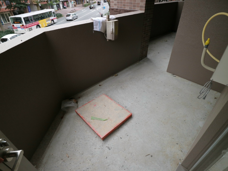 バルコニー　※別号室の参考写真です。