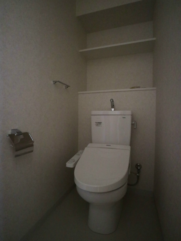 トイレ　※別号室の参考写真です。