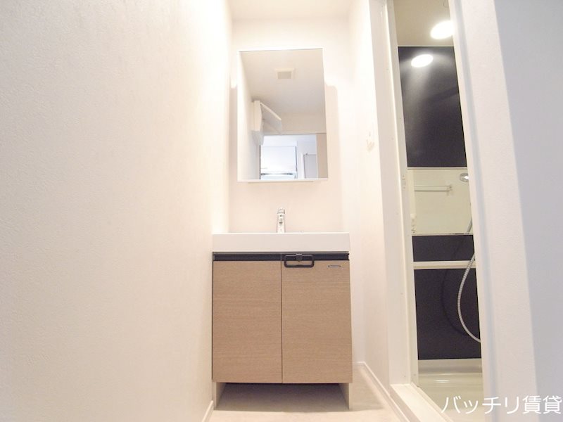 洗面設備　※同マンション別部屋写真の為、現状優先。