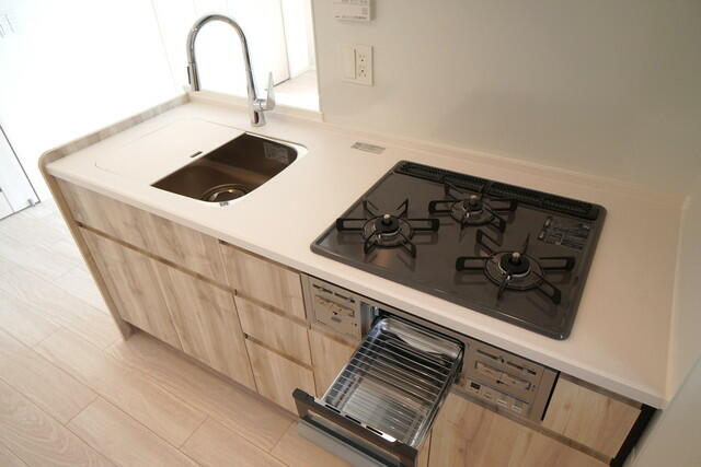 キッチン　※写真は同タイプ住戸です。