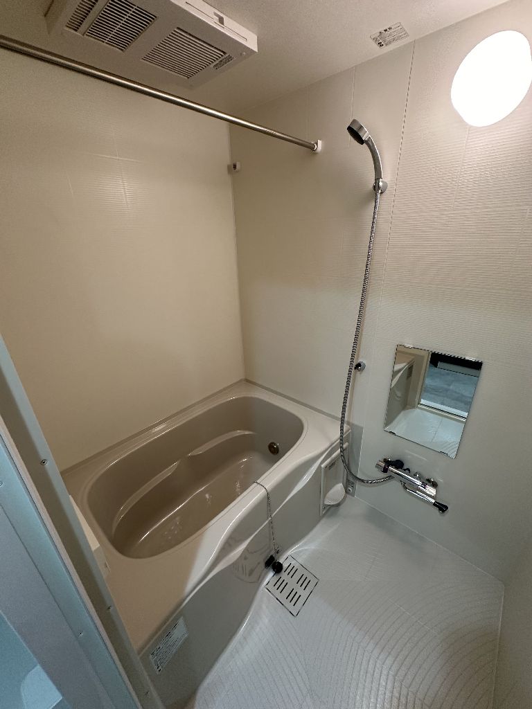 バス・シャワールーム　お風呂で日々の疲れを落としましょう