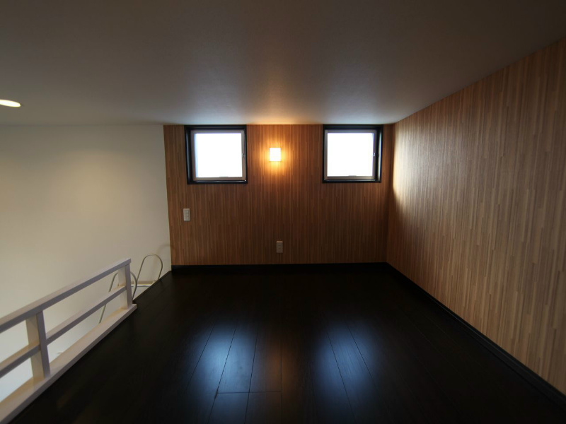 その他部屋・スペース　ロフト5帖（棚付）（収納としてもお部屋としても使えます）