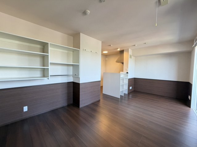 居室・リビング　別部屋写真使用