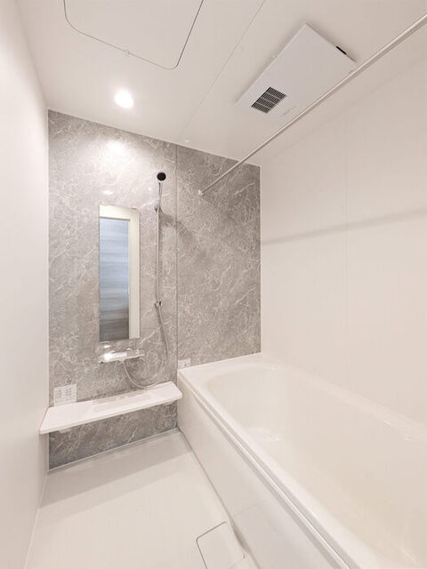 バス・シャワールーム　浴室