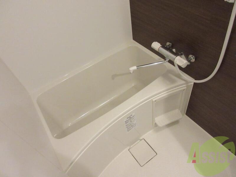 バス・シャワールーム　スッキリ綺麗なお風呂は嬉しいですね。