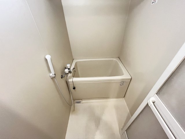 バス・シャワールーム　ゆったり過ごせるお風呂です