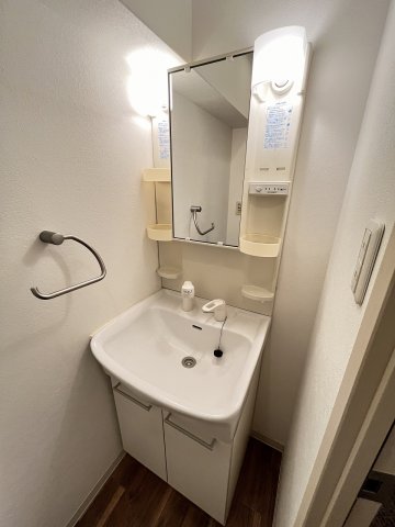 洗面設備　広い洗面スペース