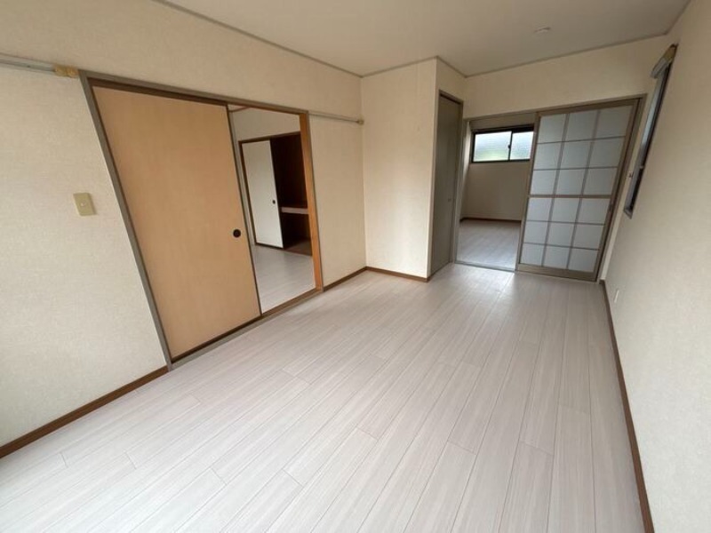 居室・リビング　図面と現状に相違がある場合には現状を優先