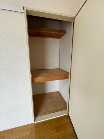 収納　洋室収納