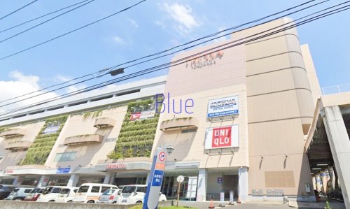 ショッピングセンター　トレッサ横浜（ショッピングセンター）まで239m