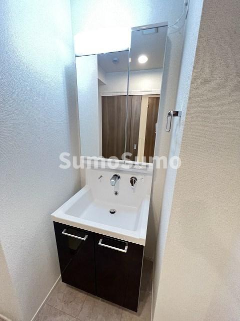 洗面設備　使いやすい洗面所です