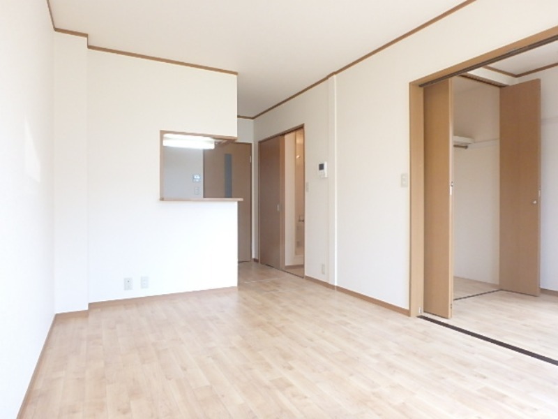 居室・リビング　図面と現状に相違がある場合には現状を優先